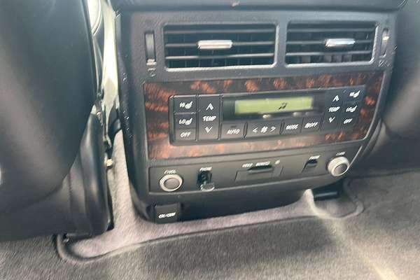 2014 Toyota Landcruiser Sahara VDJ200R