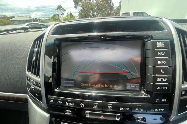 2014 Toyota Landcruiser Sahara VDJ200R