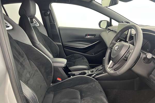 2022 Toyota Corolla ZR Hybrid ZWE211R thumb-8