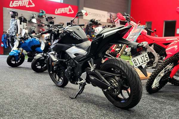 2017 Yamaha MT-03 ABS 321 (MT03LA) LA