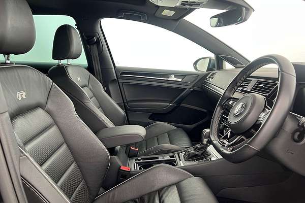 2019 Volkswagen Golf R 7.5 thumb-8