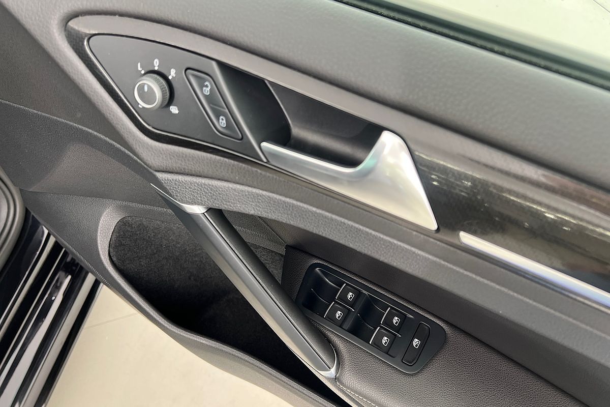 2019 Volkswagen Golf R 7.5