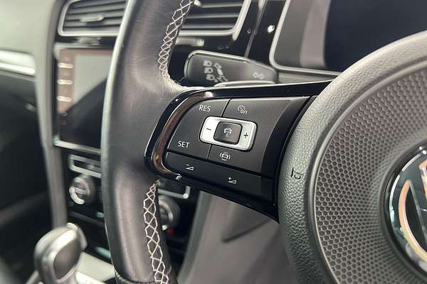 2019 Volkswagen Golf R 7.5 thumb-11