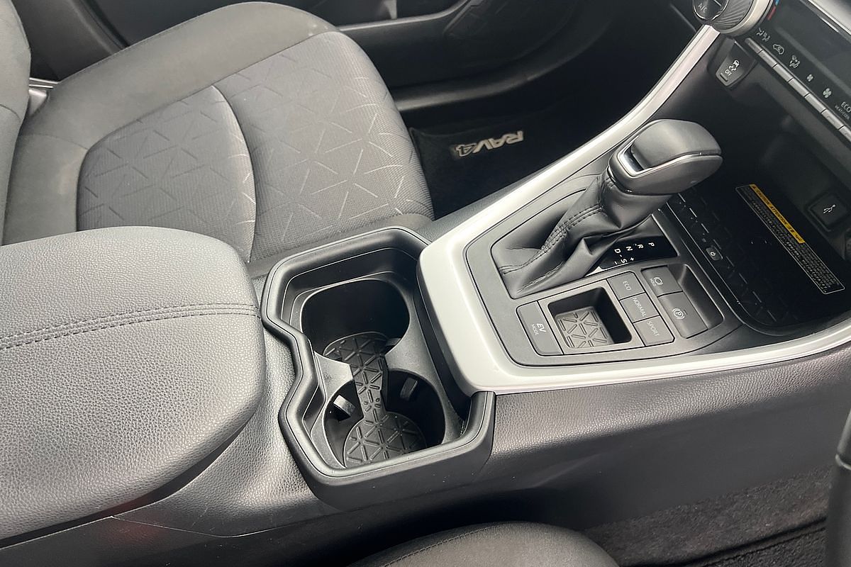 2021 Toyota RAV4 GXL AXAH52R