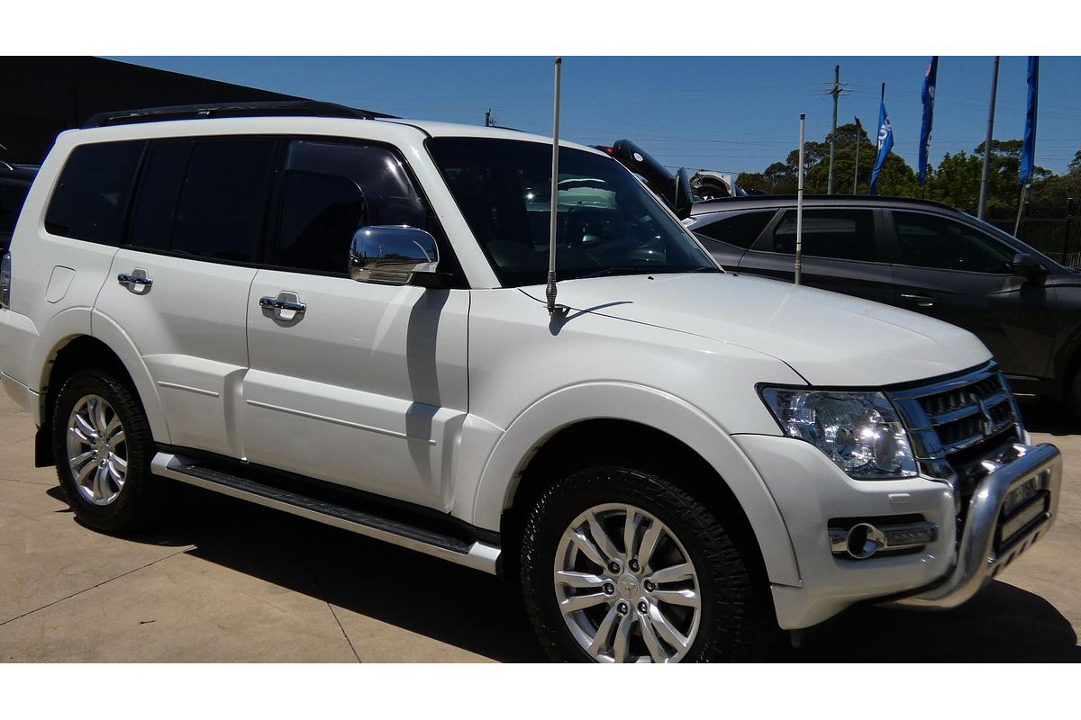 2018 Mitsubishi Pajero GLS NX