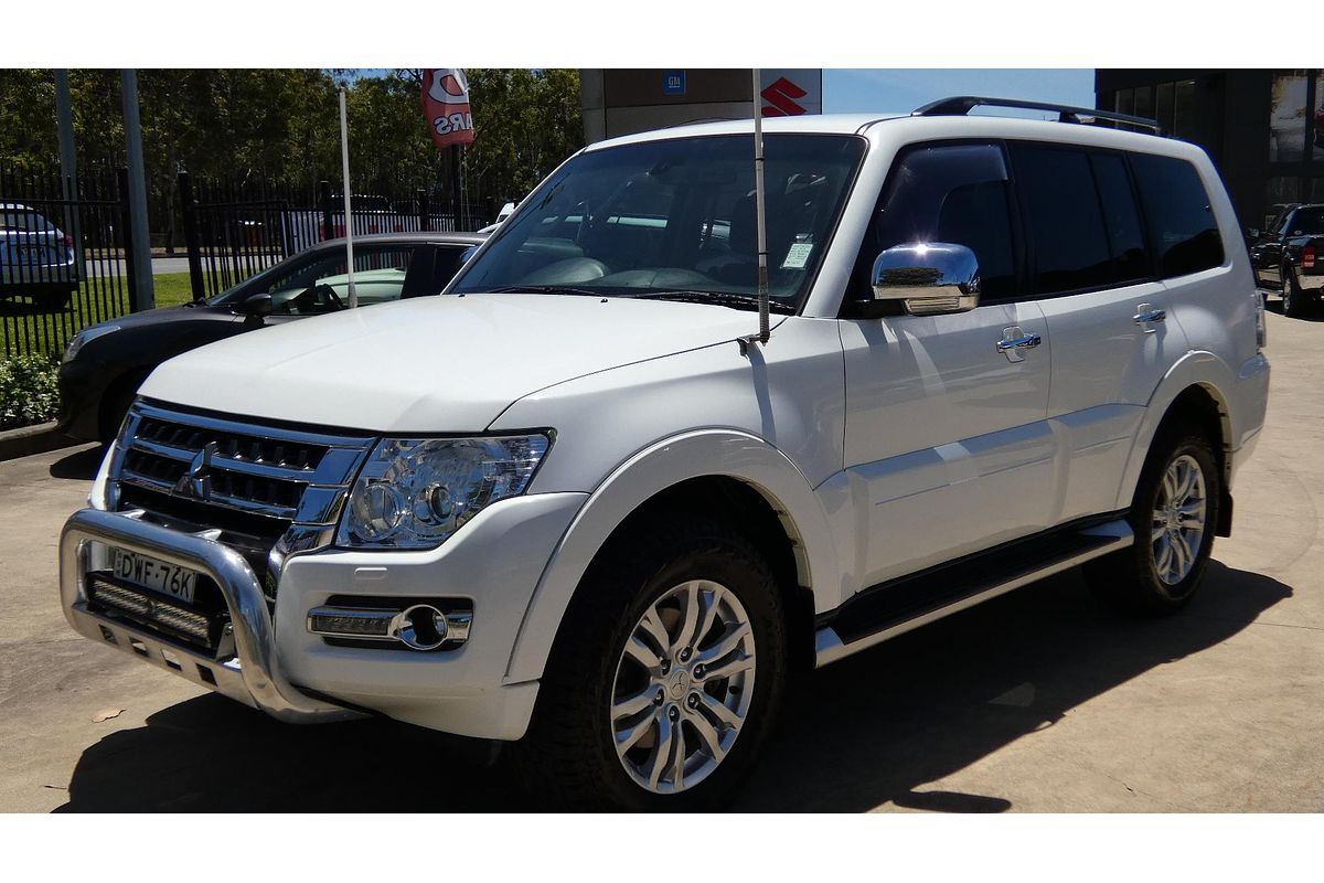 2018 Mitsubishi Pajero GLS NX