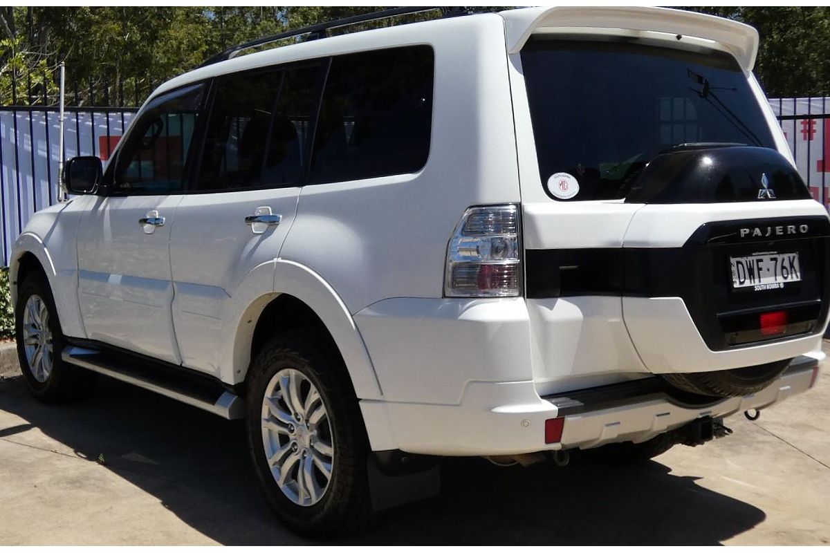 2018 Mitsubishi Pajero GLS NX