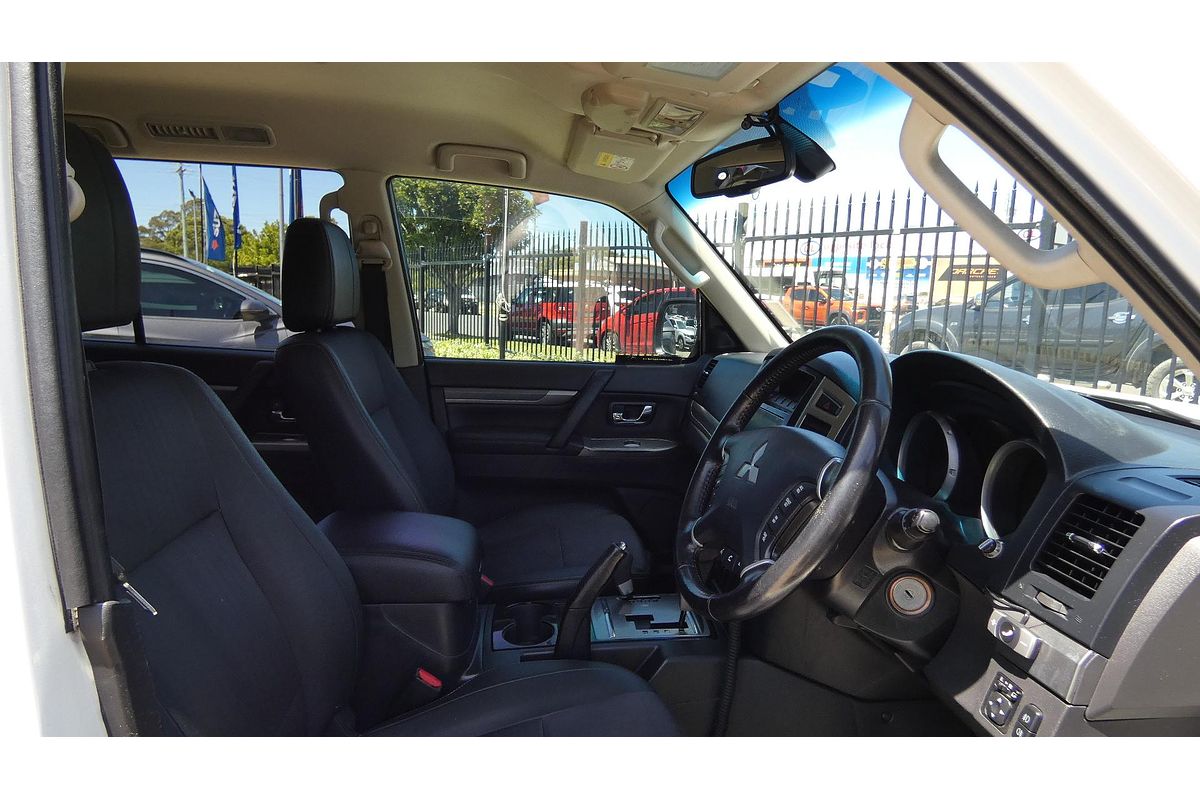 2018 Mitsubishi Pajero GLS NX