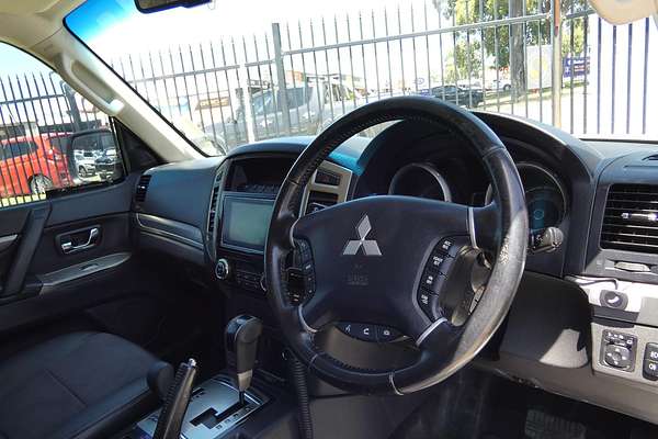 2018 Mitsubishi Pajero GLS NX