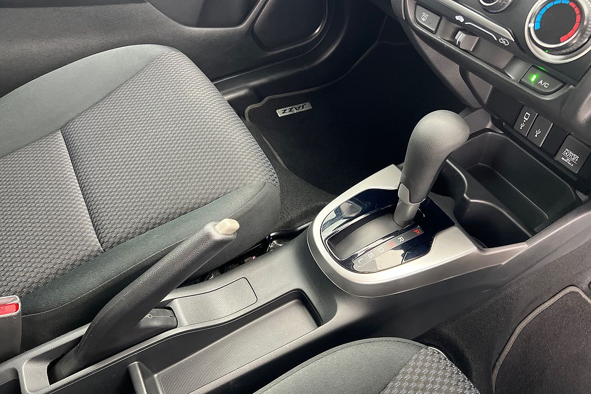 2020 Honda Jazz VTi GF
