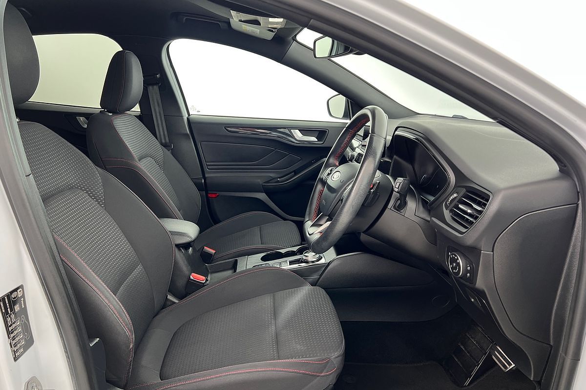 2019 Ford Focus ST-Line SA