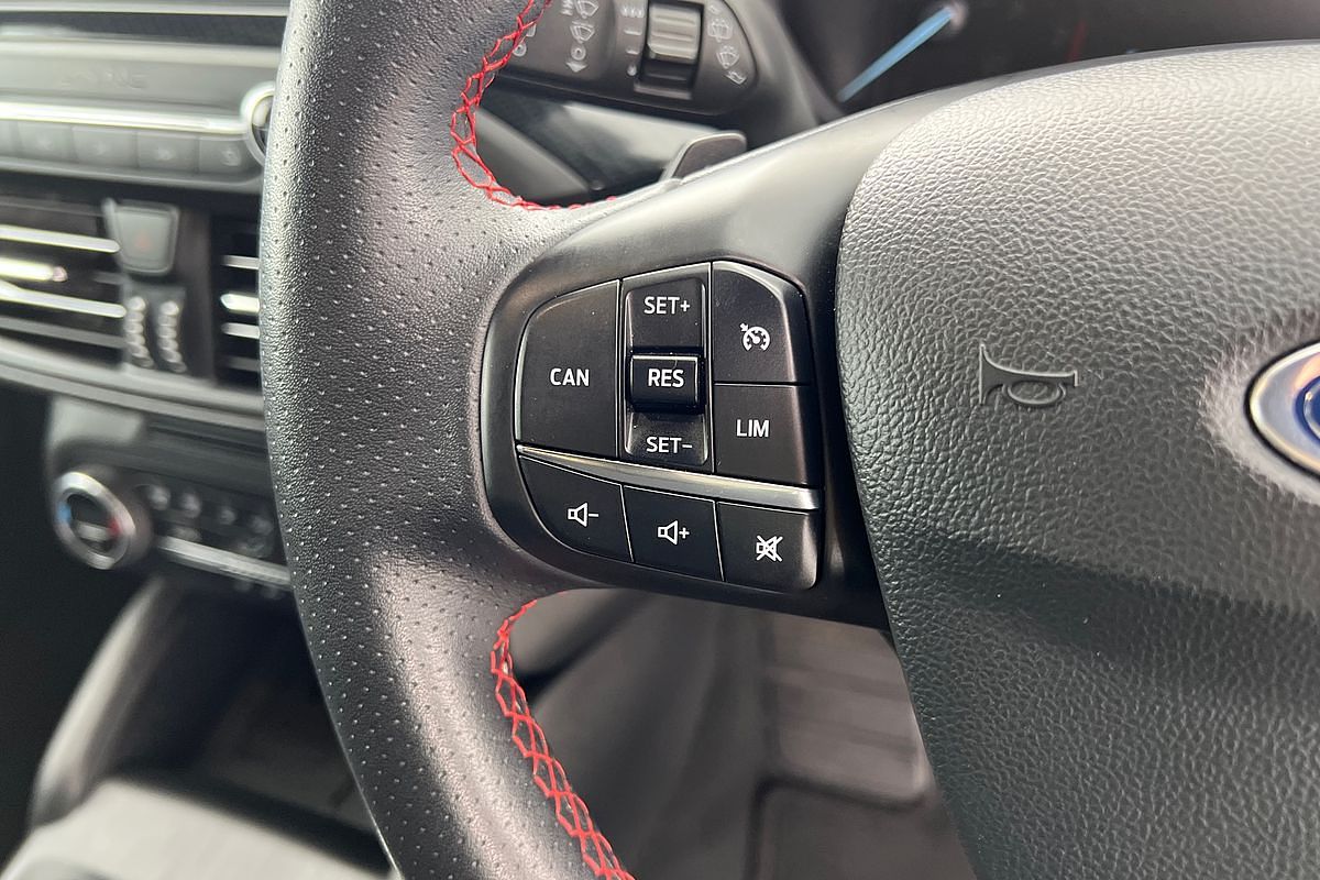 2019 Ford Focus ST-Line SA