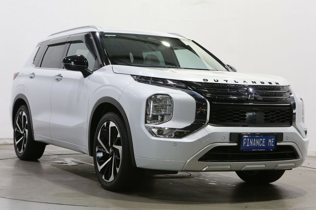 2022 Mitsubishi Outlander Exceed ZM