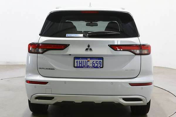 2022 Mitsubishi Outlander Exceed ZM