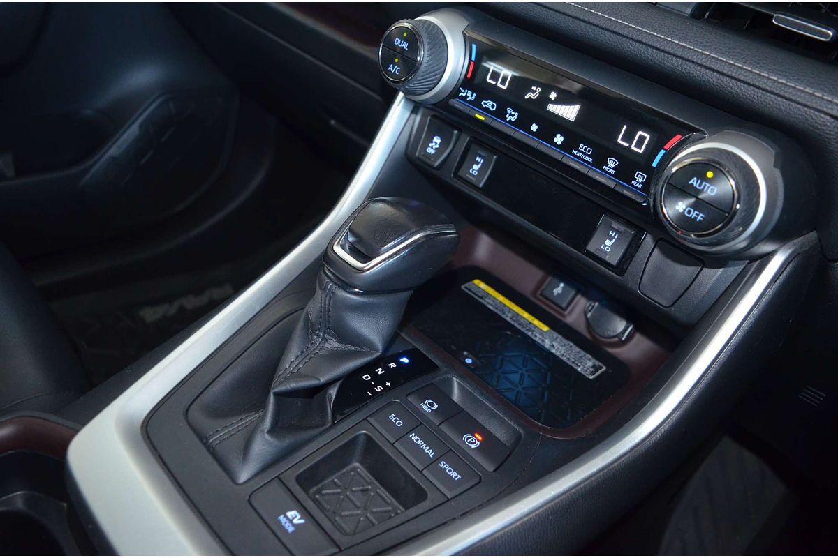 2020 Toyota RAV4 Cruiser AXAH52R