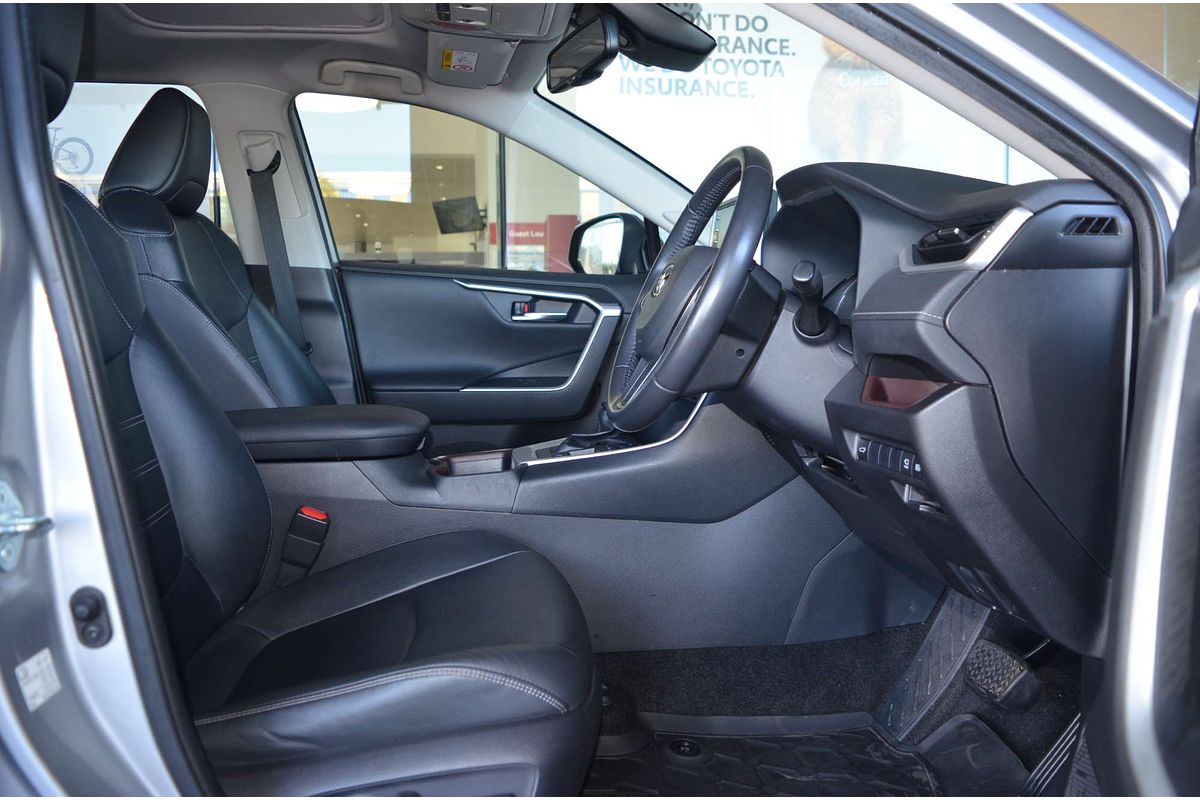 2020 Toyota RAV4 Cruiser AXAH52R