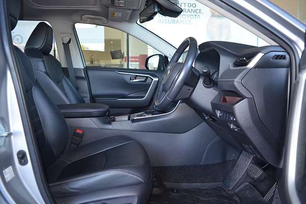 2020 Toyota RAV4 Cruiser AXAH52R