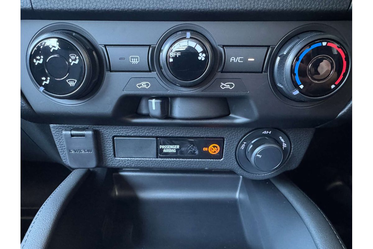 2025 Mazda BT-50 XS TF 4X4