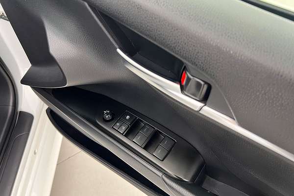 2023 Toyota Camry Ascent AXVH70R thumb-9