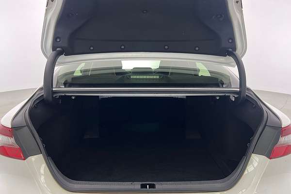 2023 Toyota Camry Ascent AXVH70R thumb-17