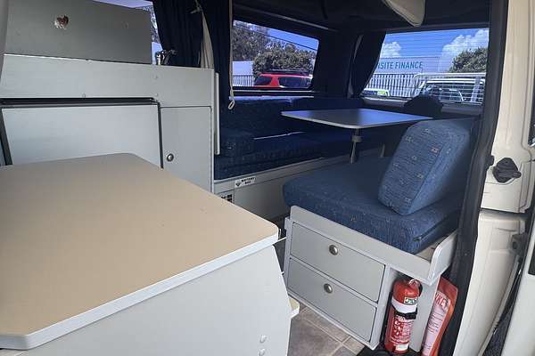 2005 Volkswagen Transporter T5 Low Roof