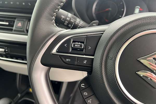 2025 Suzuki Swift Hybrid GLX UZ thumb-11