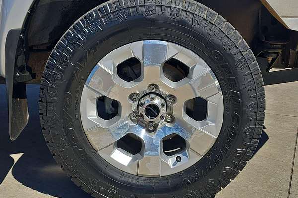 2014 Nissan Navara ST-R D22 4X4