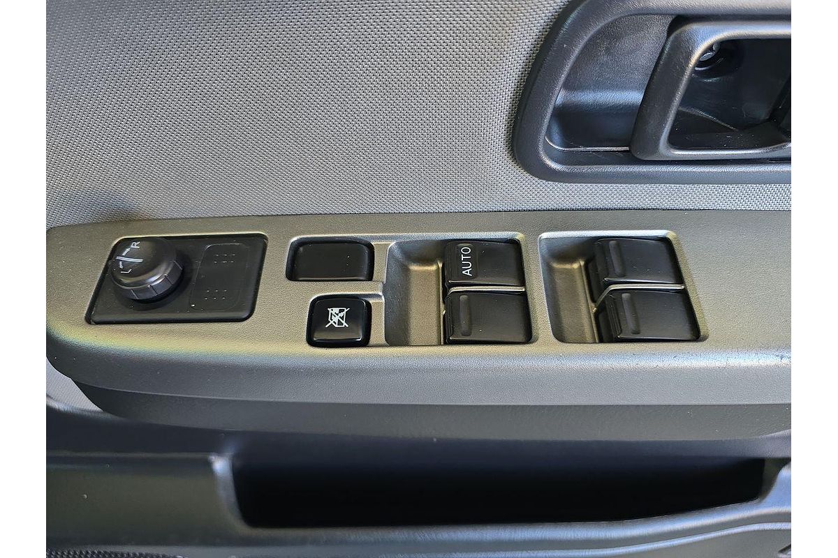 2014 Nissan Navara ST-R D22 4X4