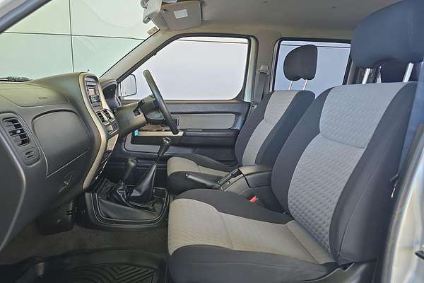 2014 Nissan Navara ST-R D22 4X4