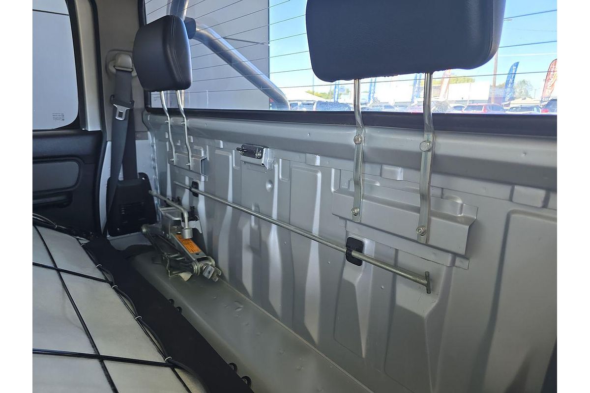 2014 Nissan Navara ST-R D22 4X4