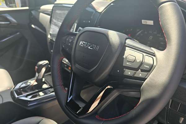 2025 Isuzu D-MAX X-TERRAIN 4X4