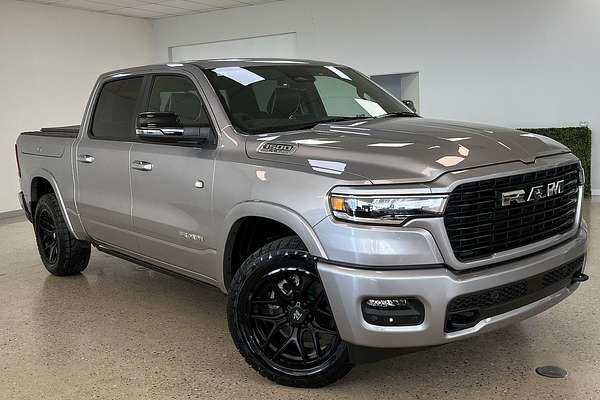 2025 RAM 1500 Laramie Sport Hurricane SO RamBox DT 4X4 SWB