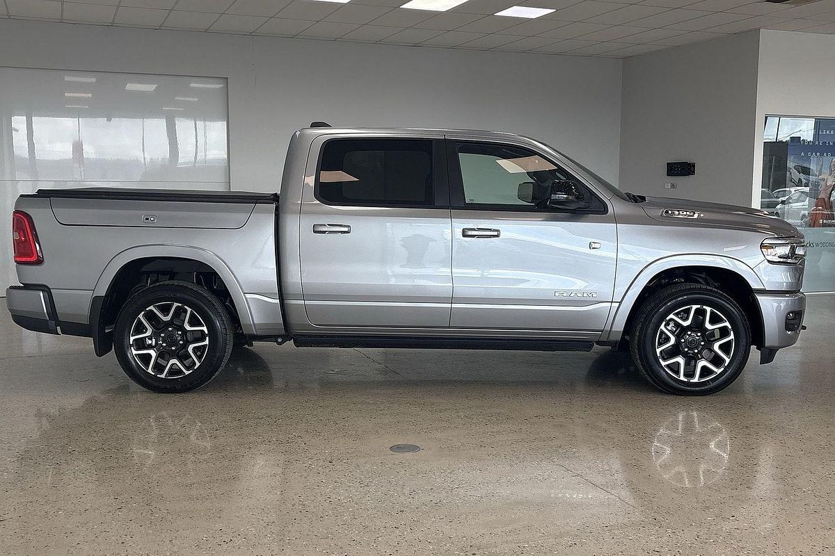 2025 RAM 1500 Laramie Sport Hurricane SO RamBox DT 4X4 SWB