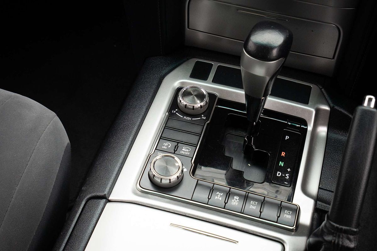 2016 Toyota Landcruiser GXL VDJ200R