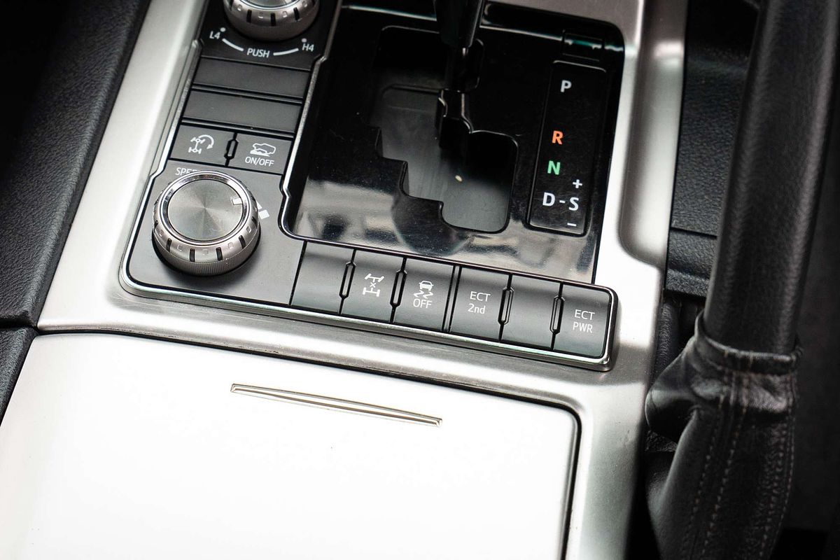 2016 Toyota Landcruiser GXL VDJ200R