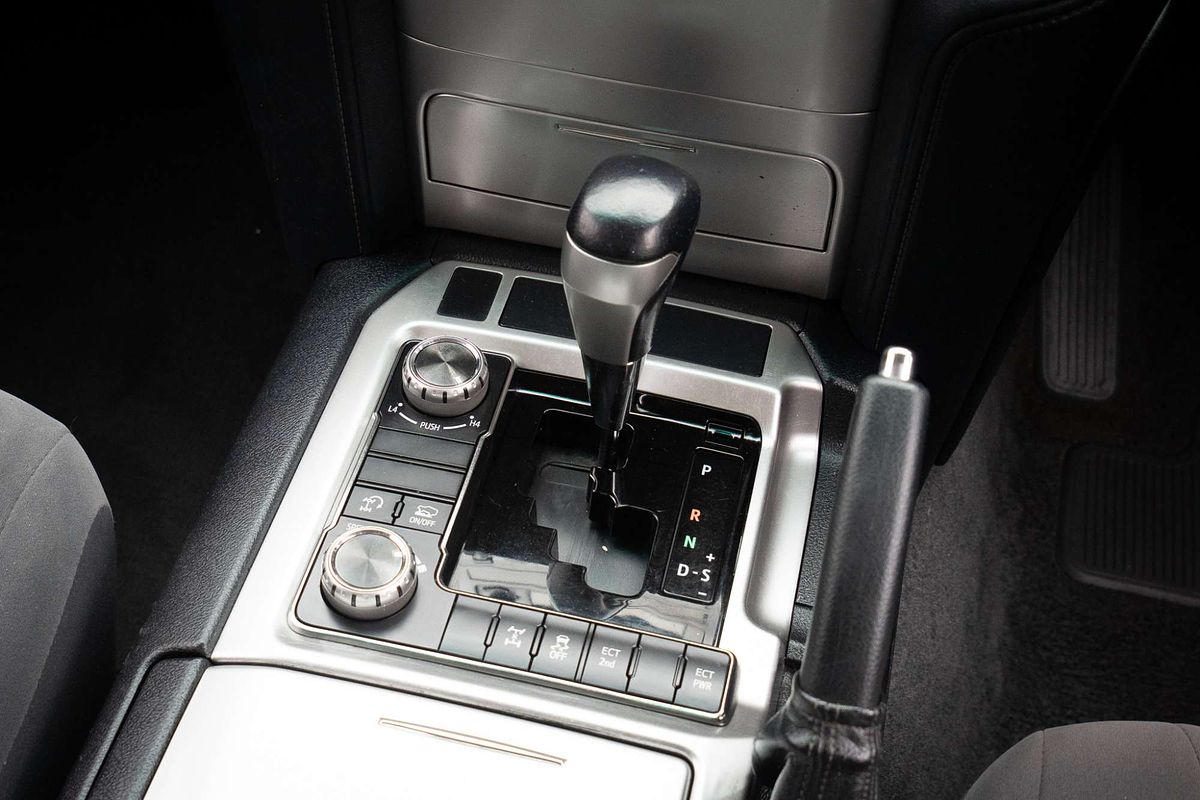 2016 Toyota Landcruiser GXL VDJ200R