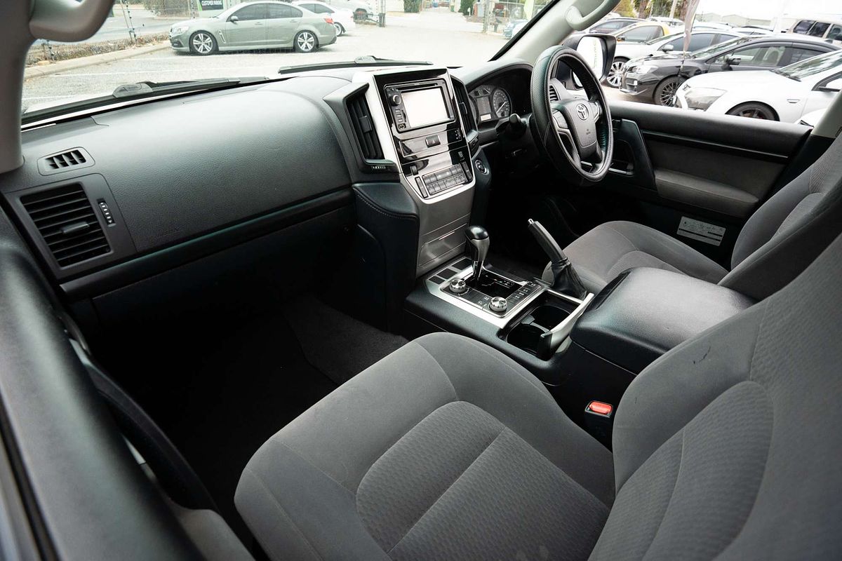 2016 Toyota Landcruiser GXL VDJ200R