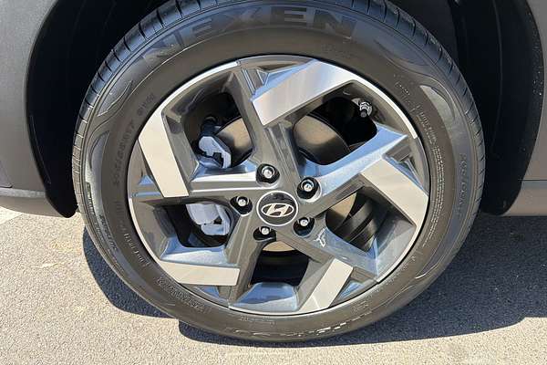 2025 Hyundai Venue Elite QX.V5