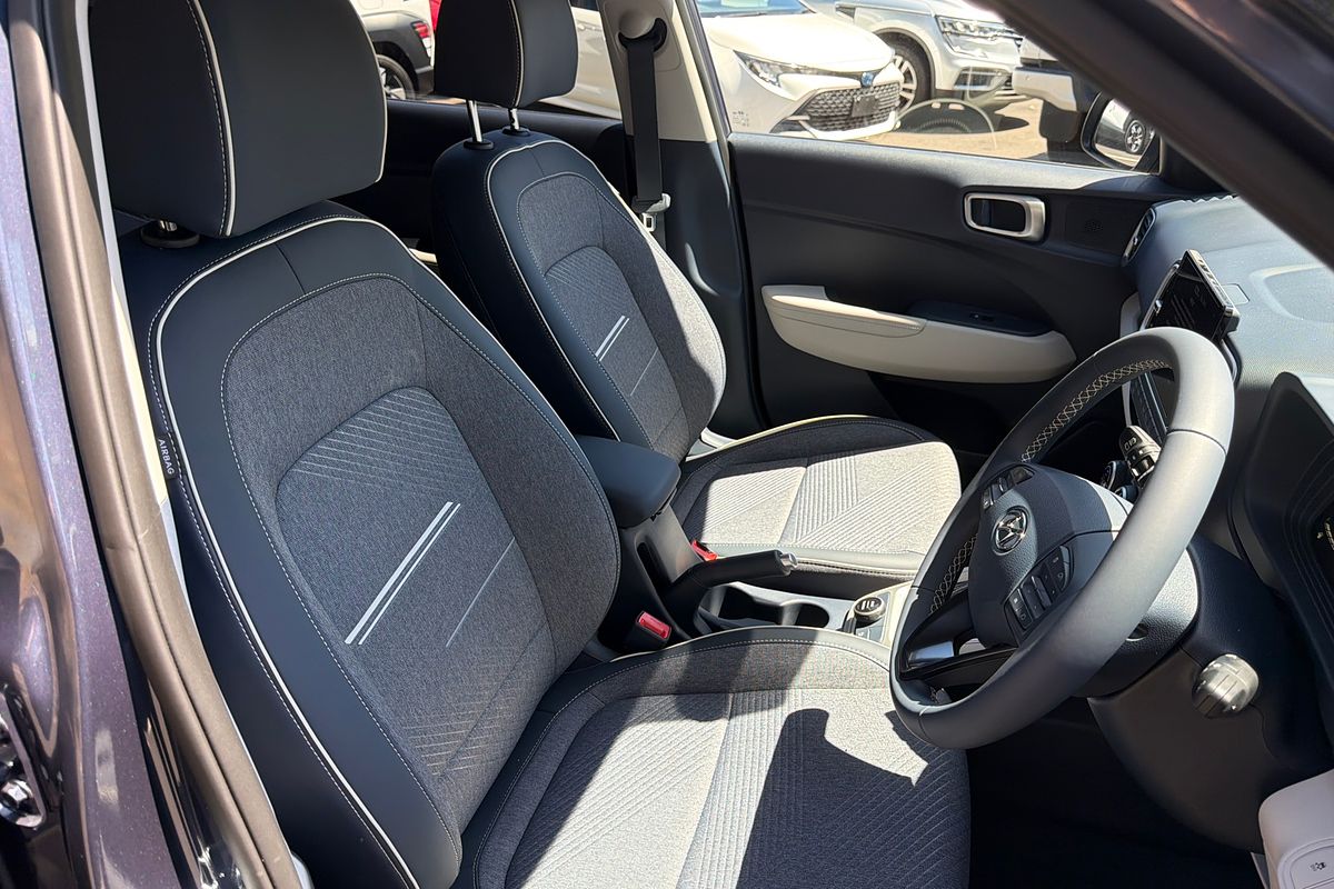 2025 Hyundai Venue Elite QX.V5