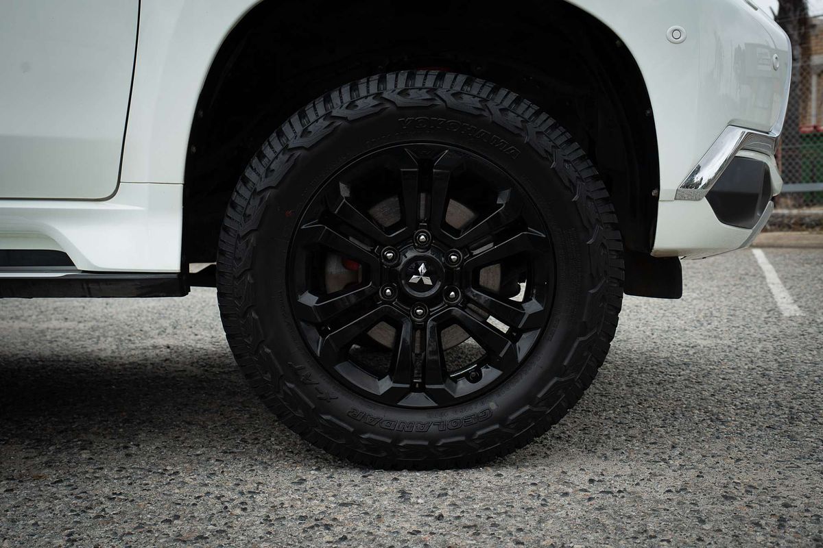 2017 Mitsubishi Pajero Sport Exceed QE