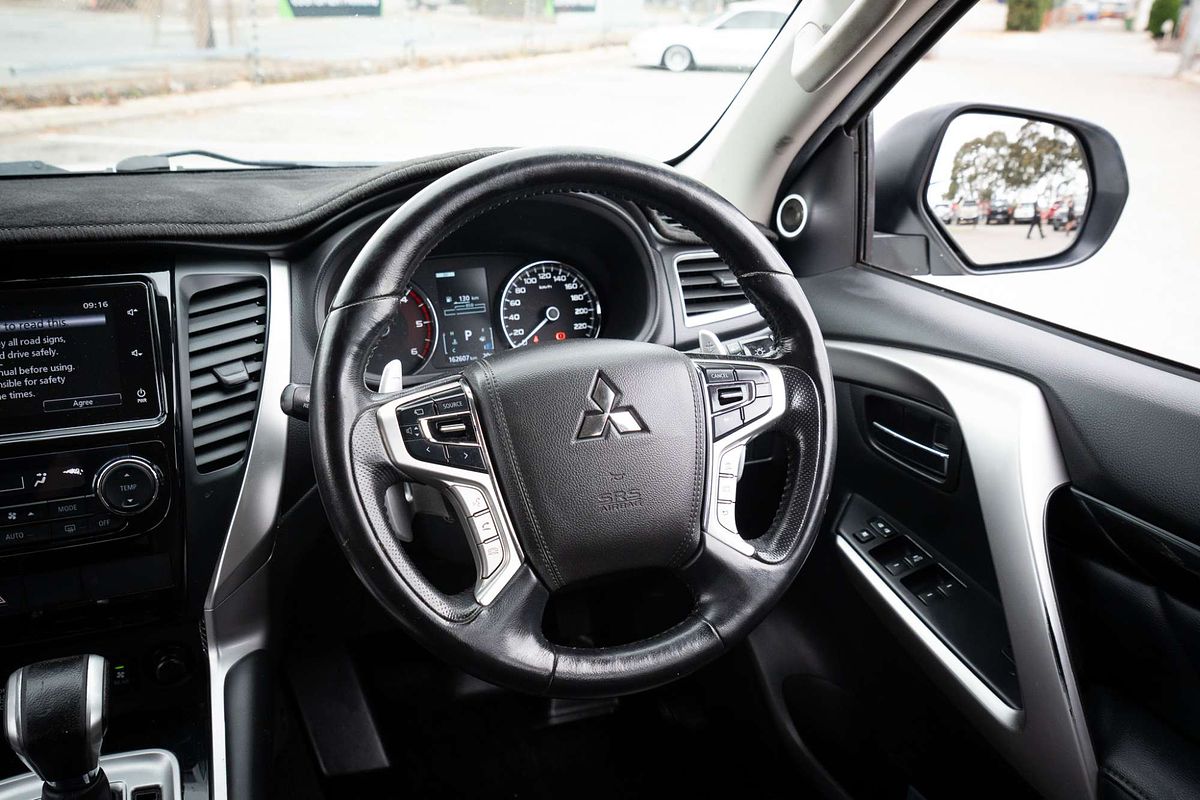 2017 Mitsubishi Pajero Sport Exceed QE