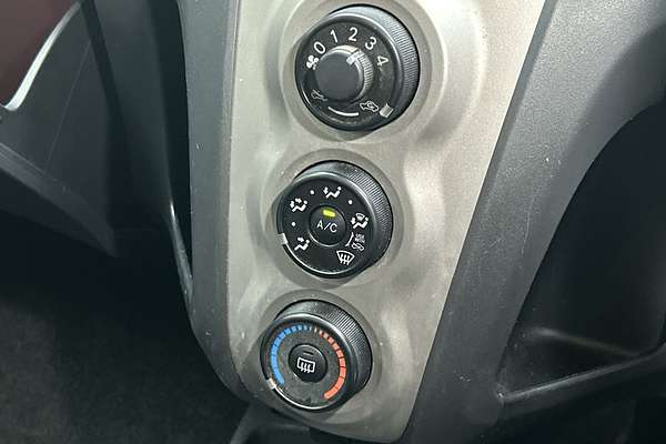 2009 Toyota Yaris YR NCP90R