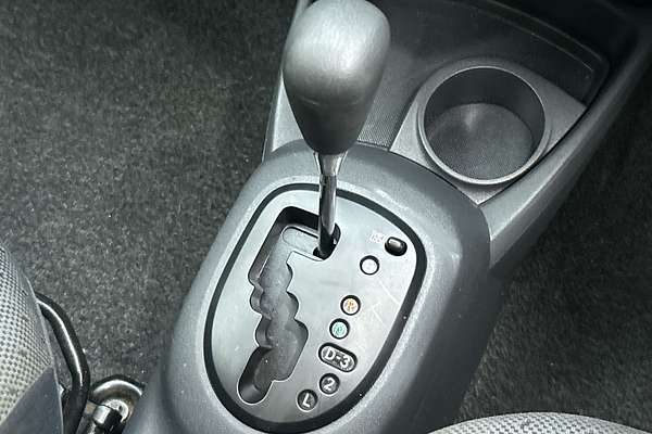 2009 Toyota Yaris YR NCP90R