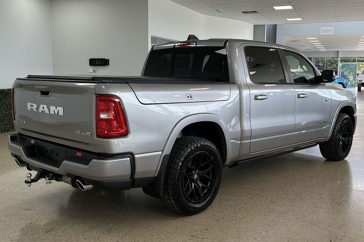 2025 RAM 1500 Laramie Sport Hurricane SO RamBox DT 4X4 SWB
