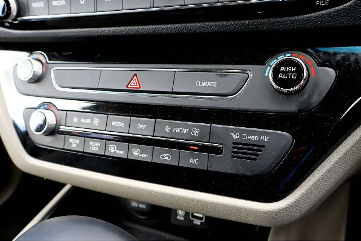 2020 Kia Carnival SLi YP