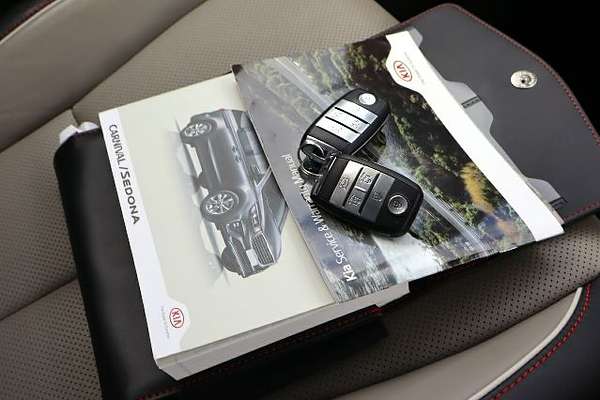 2020 Kia Carnival SLi YP