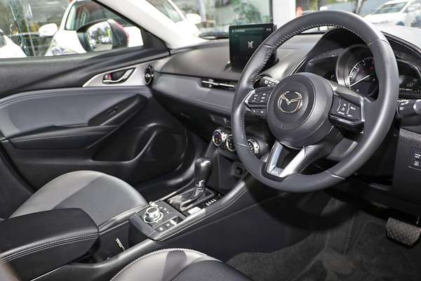 2022 Mazda CX-3 sTouring DK