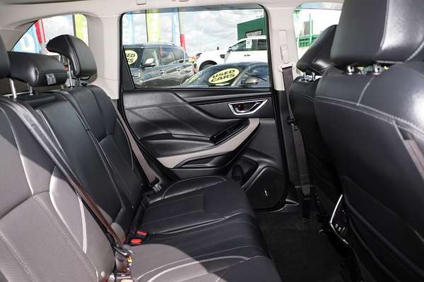 2022 Subaru Forester 2.5i-S S5