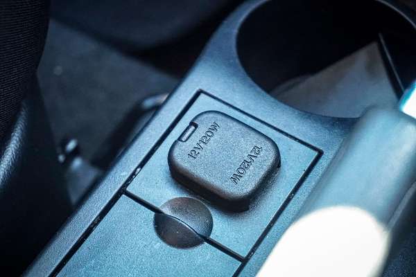 2010 Mazda 2 Neo DE Series 1