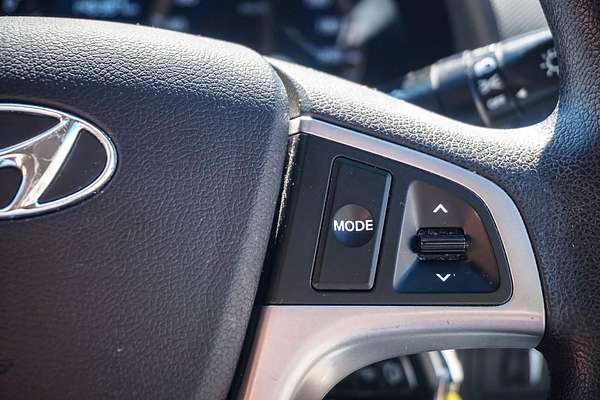 2016 Hyundai Accent Active RB4